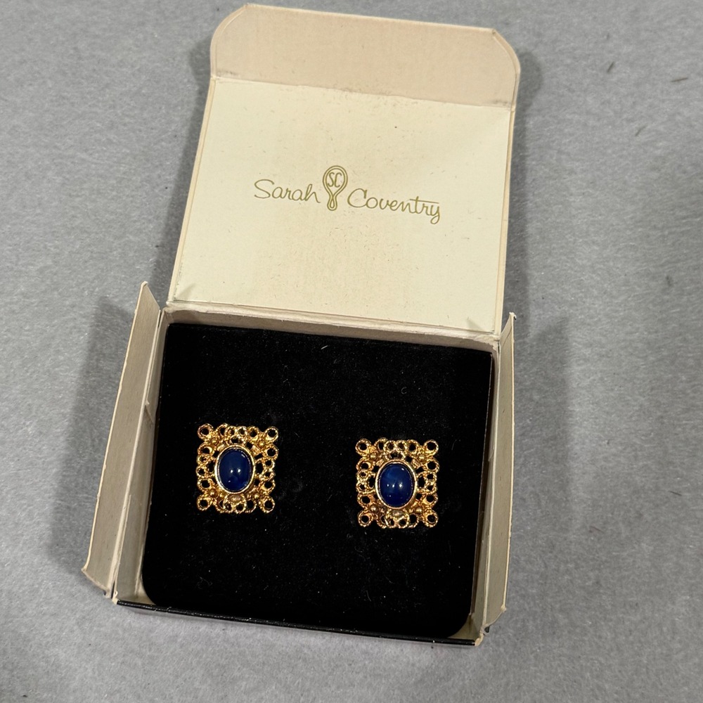 Sarah Coventry Victoria Blue Earrings Women Gold Tone Filigree Cabochon 7197